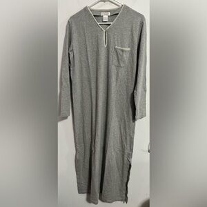 Chambers NWOT Sleep Shirt Size Medium 100% Cotton